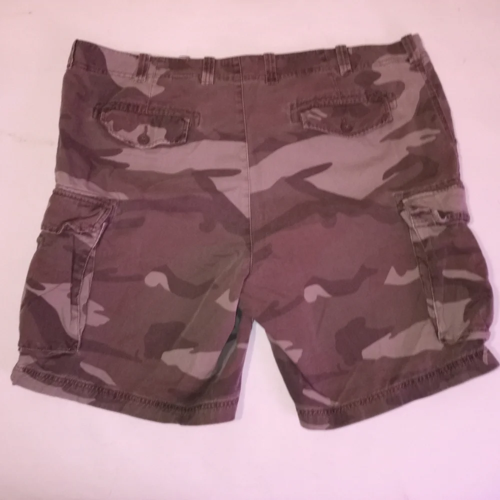 TRUE NATION Camouflage Cargo Shorts - Picture 4 of 7